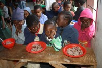 Nous avons besoin d'1 repas par jour! 